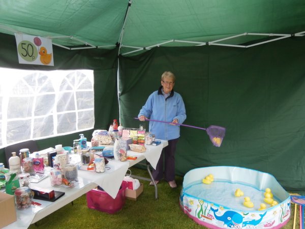 Gift Day 2015 - Netting a Duck